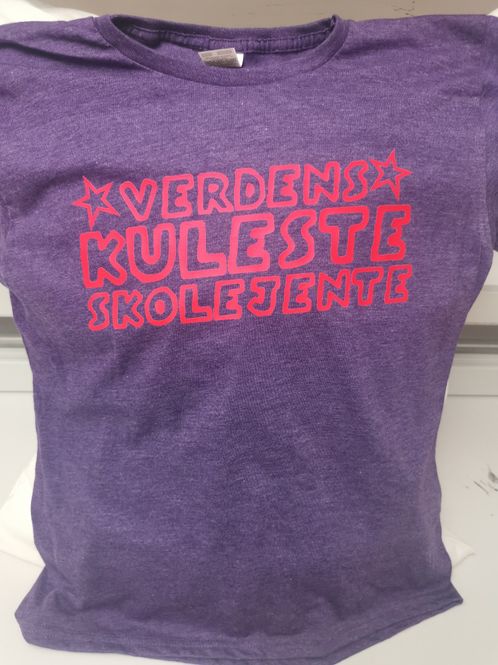 Hovedbilde Verdens kuleste skole jente