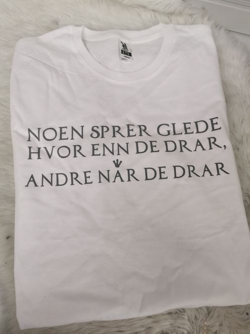Hovedbilde Noen sprer glede 