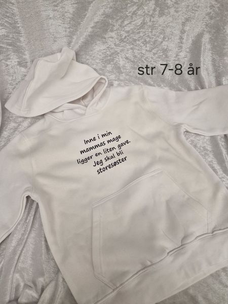 Hettegenser inne i min mammas ( str 7-8 år)