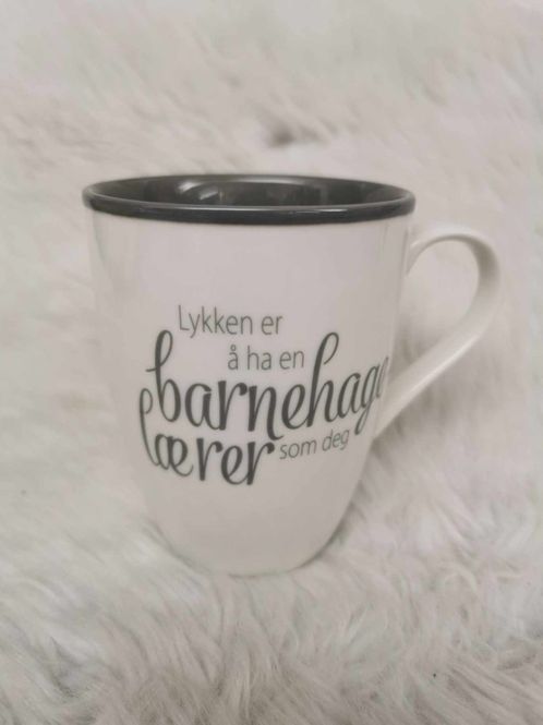 Hovedbilde Krus Lykken..barnehage. hvit ...